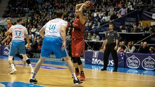 Nacho Martín mantiene las esperanzas de playoff de Tecnyconta Zaragoza (84-91)