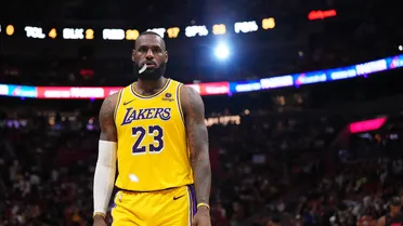 Comprobado: a LeBron James le cobraron menos faltas en los últimos tres años