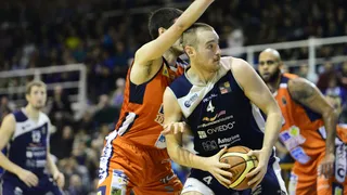 Richi “MVP” Guillén y el Clínicas asaltan Son Moix. Partidazo estéril de Burjanadze