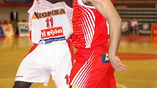 Fichajes en tromba en Tenerife Baloncesto: Michel Diouf, Josema Hernández, Dani López, Fran Flores, Roberto de la Rosa y Miguel Ryan