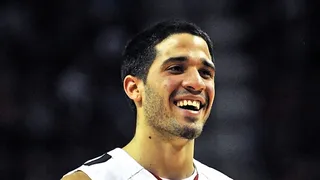 Los Grizzlies por fin alcanzan un acuerdo con los rookies Henry y Vasquez