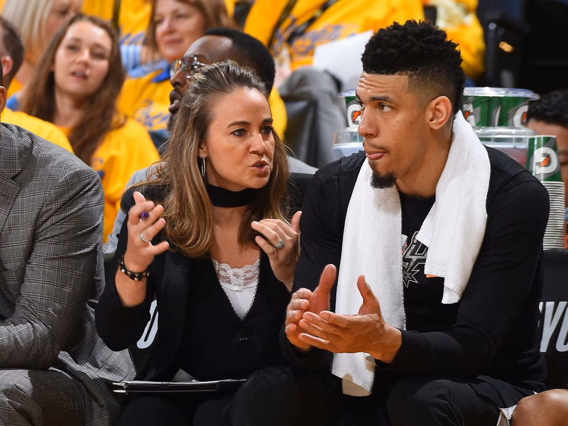 Becky Hammon podría ser la primera entrenadora jefe de la historia NBA