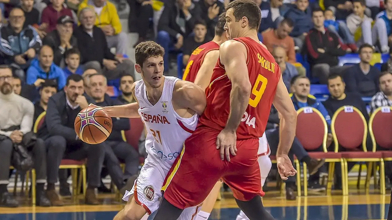 Paulí y Vicedo cimentan la victoria española frente a Montenegro (66-79)