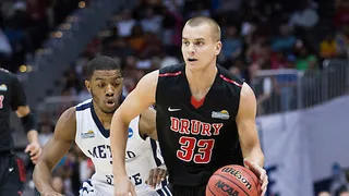 El Fuenlabrada ficha al escolta rookie Alex Hall y lo cede al C.B. Clavijo Cocinas.com