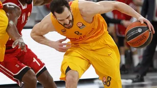 La fiabilidad alemana puede con unos solitarios Doellman y Ribas (74-70)