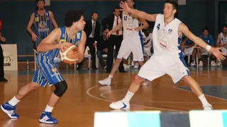 Georvys Elías y Nick Moore renuevan con el Tenerife Baloncesto