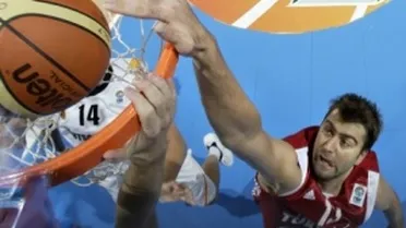 Salarios en el baloncesto europeo: el dinero fluye por el Bósforo. Firmar por el Real Madrid, un buen negocio para Rudy Fernández