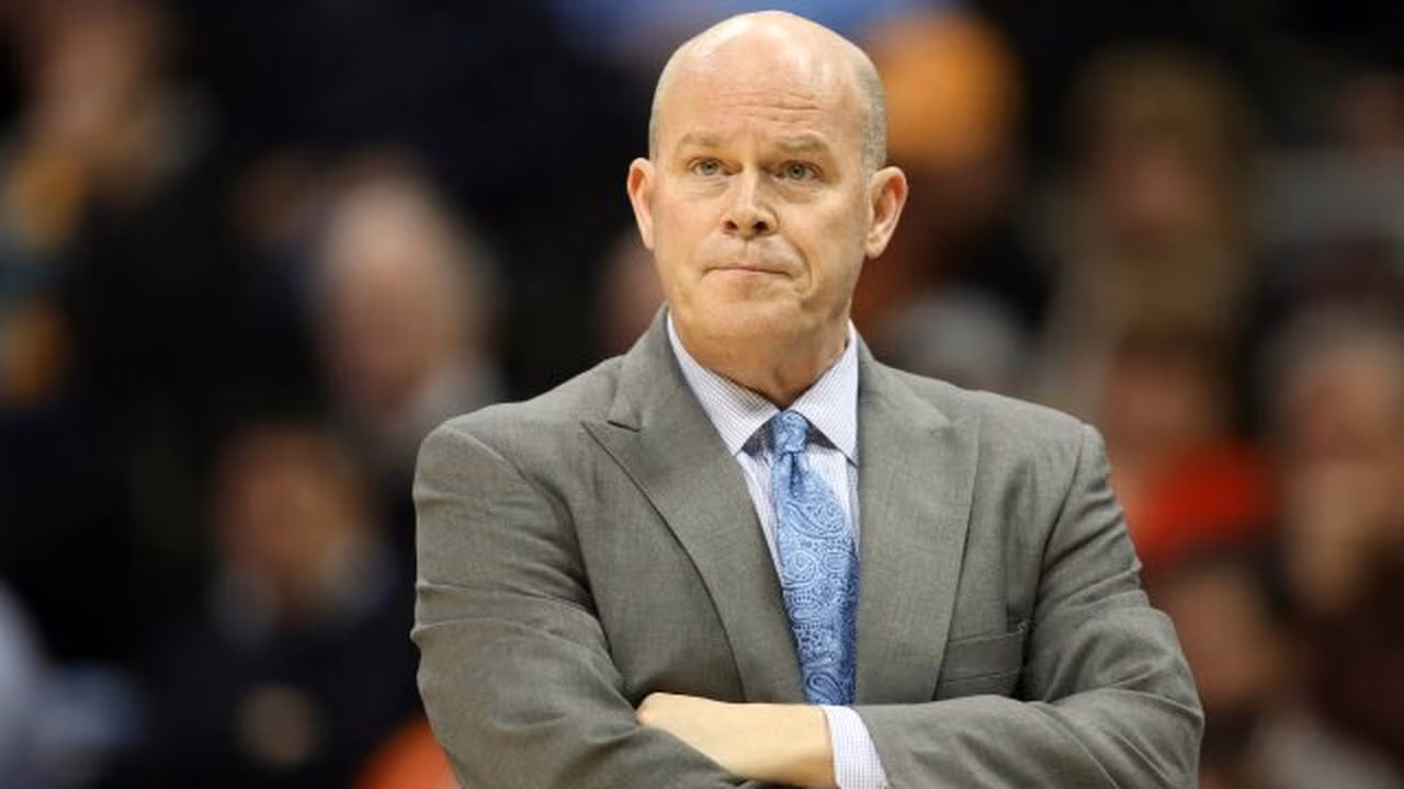 Charlotte Hornets despide a Steve Clifford