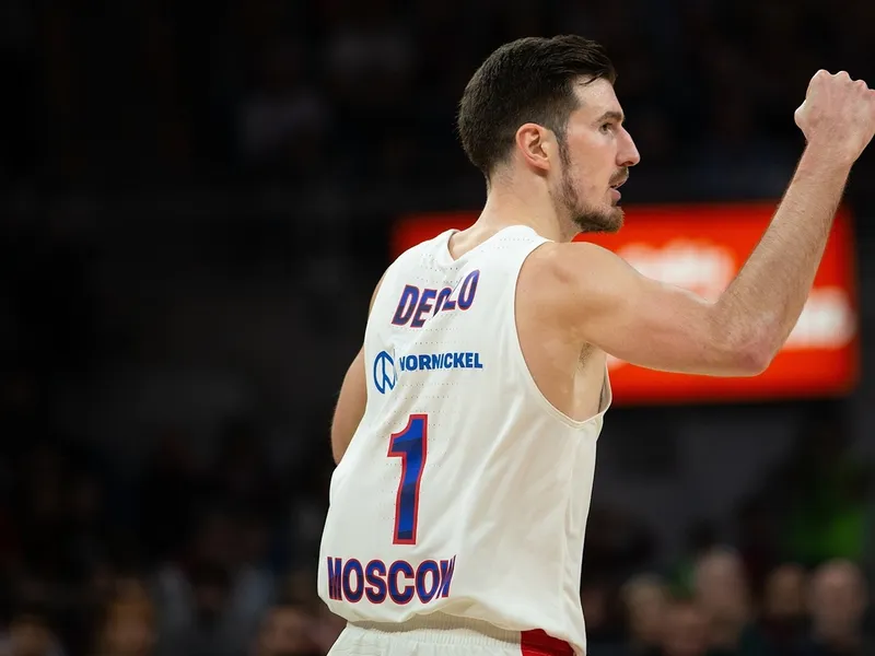 Nando De Colo quiere la Euroliga