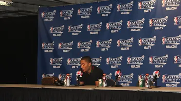 Derrick Rose: “Cuando alguien de 2.03 (LeBron) te defiende con esa facilidad es duro”