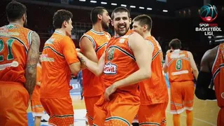 Los rivales en el Last32 (II): Banvit, EWE Baskets, Hapoel Jerusalem y Szolnoki