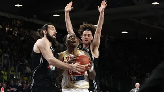 El próximo fichaje de Barça Basket se convierte en un héroe en Italia