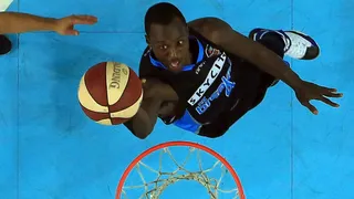 Cedric Jackson decide una segunda prórroga en Australia con un triple desde campo propio