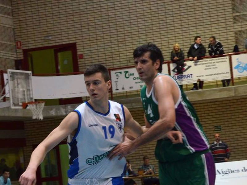 Clínicas Rincón deja a CB Prat tocado y hundido. Romero, MVP