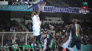 Shawn James, a la 2ª división turca; Marcus Haislip, viejo rockero MVP