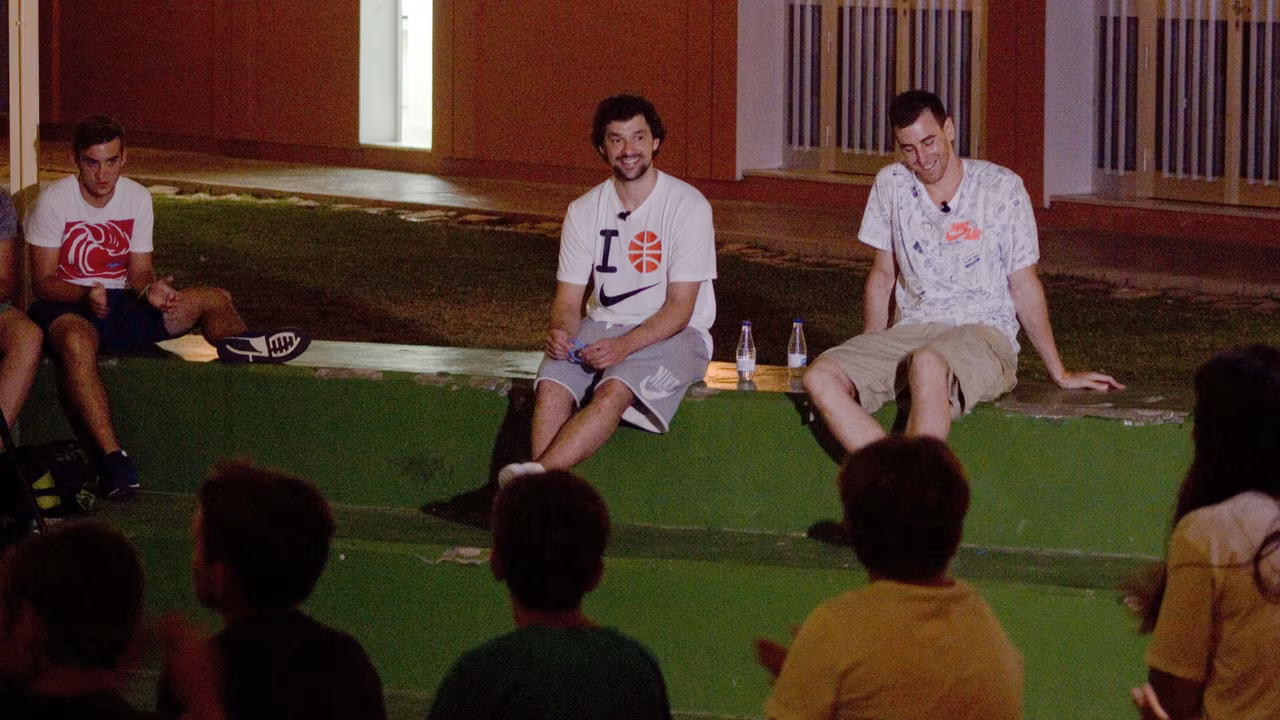Comienza el Campus Víctor Claver con Sergio Llull como primera gran sorpresa