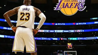 Los Lakers piensan en un futuro sin LeBron James y eligen a su estrella