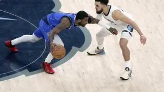 El comercio entre Mavs y Suns. ¿Irving puede entrar en el cambio?