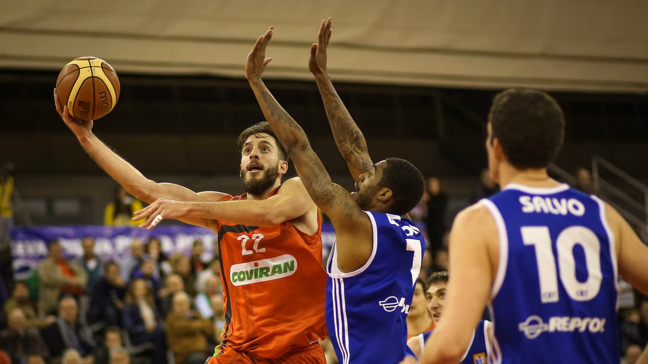Ávila-Marín, final copera. Derrota del trío de cabeza. Semple (50 val.), MVP