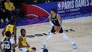 París se rinde ante los pies de Wembanyama, el extraterrestre que invadió la ciudad