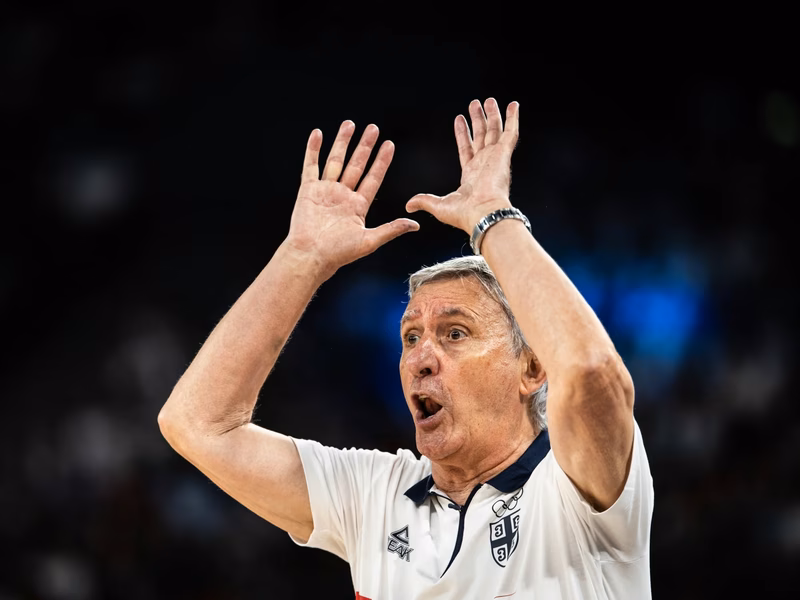 Serbia perdía de 24 puntos cuando Pesic hizo esto…
