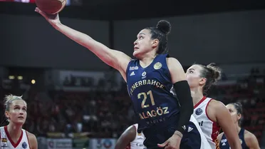 Una jugadora WNBA flipa con el ambiente del Casademont Zaragoza