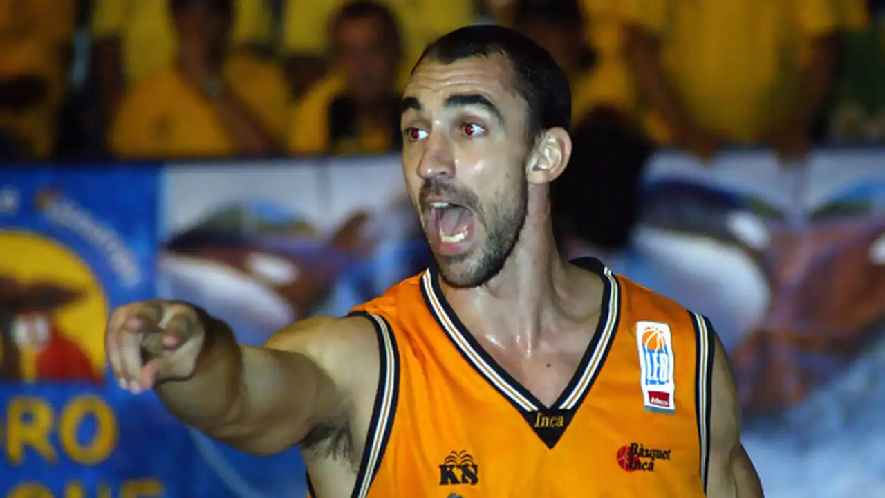 Básquet Mallorca renueva a Alberto Alzamora, el gran capitán
