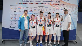 La selección femenina U18 consigue la primera medalla del verano en el Mundial de 3×3