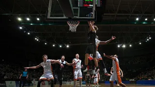 Valencia, al borde del KO; Bilbao se la jugará en Bandirma; victorias de GC y CAI