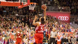 Bayern sigue invicto, Bremerhaven aún no conoce la victoria, Bonn doblega a Berlín