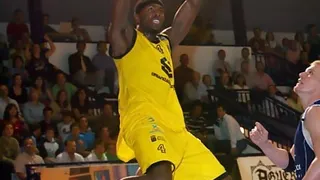 El MVP de la LEB Oro Donaldson seguirá en Socas Canarias