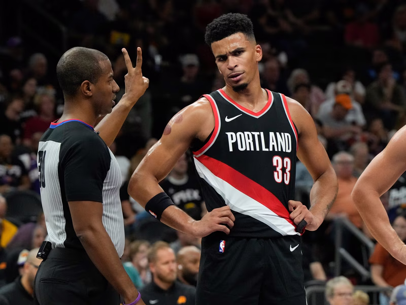El belga Toumani Camara se gana los elogios en Trail Blazers
