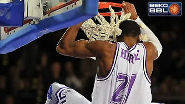 Liga Alemana (J18): Frankfurt se lleva la batalla de Warzburg, mientra Bayern y Bamberg se dan un atracón de puntos