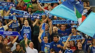 … o vivir de ilusiones dementes