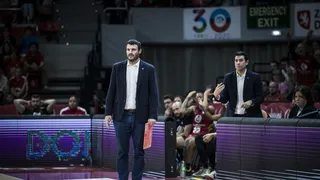 Guerra abierta con las redes incendiadas en plenos playoffs: “No dejan hablar…”