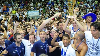Sassari de Jason Rowe sucede a la Brill Cagliari: 32 años después, Cerdeña en la LEGA junto al campeón Brindisi