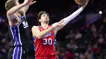 Fenerbahce y Besiktas luchan por un ex de Philadelphia 76ers, pero quiere seguir en la NBA