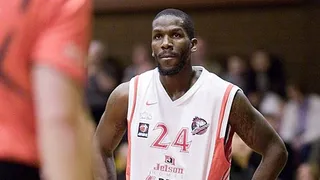 Duane James, primo de Lebron y experiencia en LEB Plata, al Fundación CB Granada