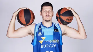 Goran Huskic refuerza el juego interior del Bilbao Basket