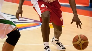 Liga rusa (J3 y 4): CSKA se queda solo en cabeza tras la derrota del Khimki ante el Primorye de Cuthbert Victor; el Lokomotiv sigue remontando el vuelo