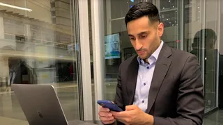 Escándalo en la NBA: acusan a Charania de mentir sobre el futuro de una superestrella