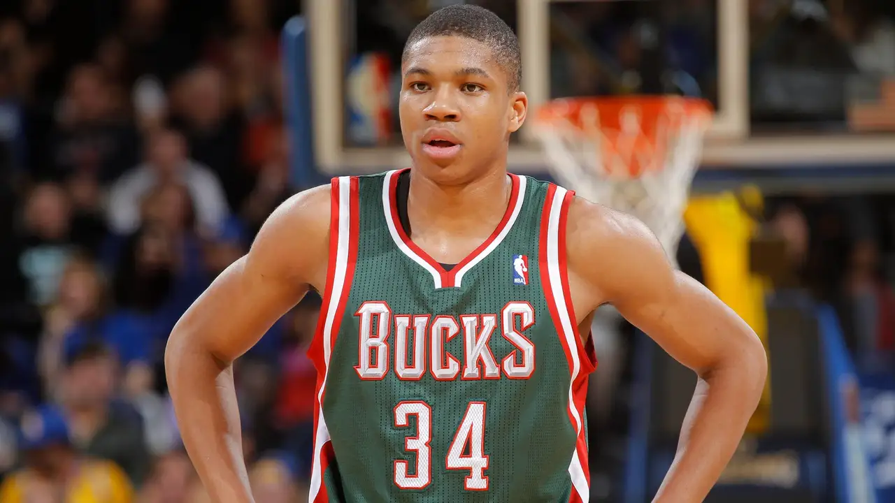 Error histórico: una franquicia iba a elegir a Giannis en el Draft, pero se arrepintió