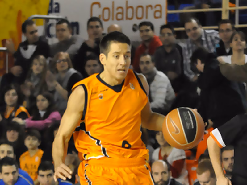 Un Fuenlabrada más acertado (con un sobresaliente Valters) se lleva la primera victoria del año en casa del Menorca Básquet (79-88)
