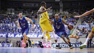 El retorno del Rey: Renfroe reaparece con doble-doble