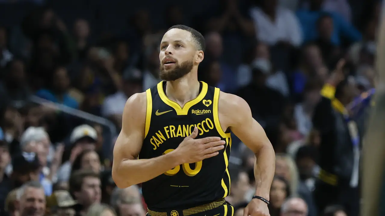 La exorbitante cifra que ganará Curry en los Warriors: el mejor pagado de la década