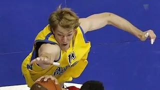 Los Cavaliers podrían sacar del retiro a Sasha Kaun; Marcus Landry, del CAI a los Bucks