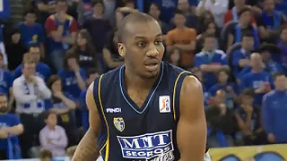 ACB Outside: Walker Russell regresa a la NBDL