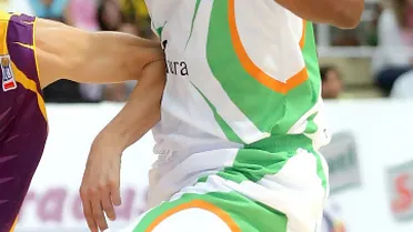 Adrian Moss vuelve a cambiar de idea y regresa a Alemania