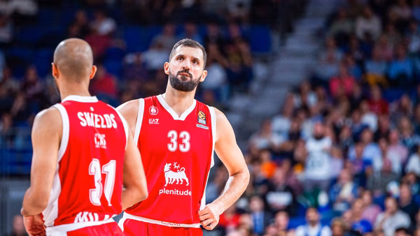 El mejor Mirotic no evita la enésima crisis en Milan