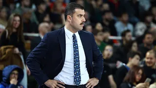 Anadolu Efes: este será el sustituto de Ergin Ataman en el banquillo